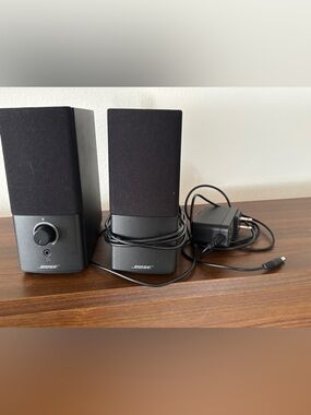 Bose Black Desktop Stereo Speakers with Volume Control